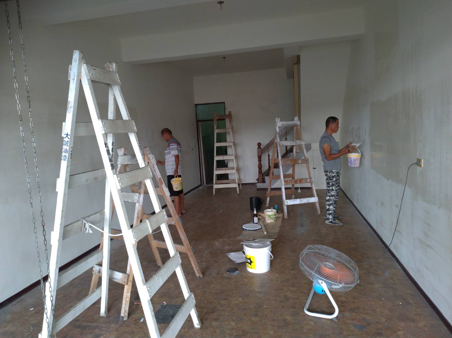 住家粉刷施工前中後