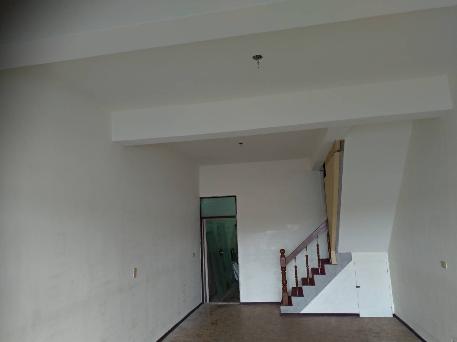 住家粉刷施工前中後