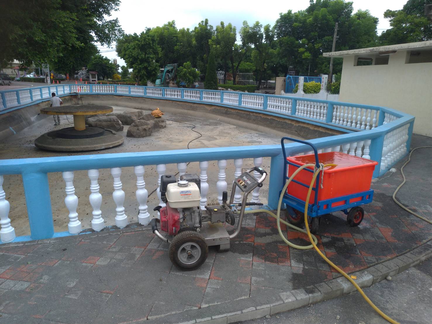 宮廟水池高壓清洗、油漆塗裝