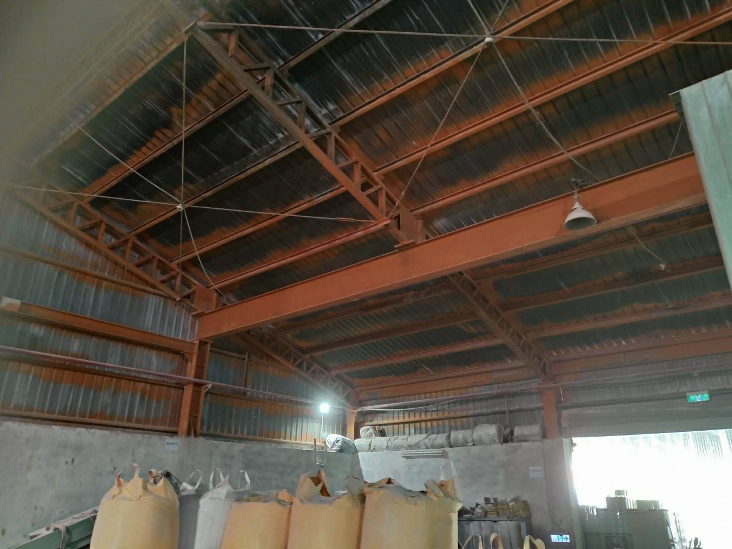 廠房除鏽、防鏽噴漆