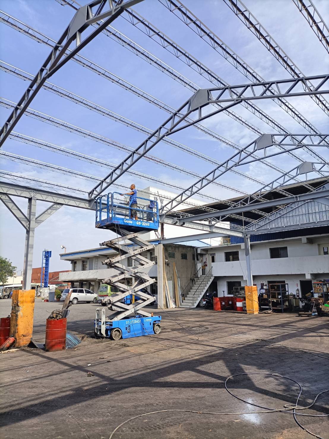 鋼骨結構防鏽油漆塗裝工程